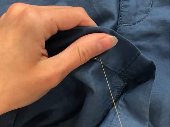 Backstitch on a Loose Hem, Make the backstitch: crwdns2935265:04crwdnd2935265:02crwdnd2935265:03crwdne2935265:0