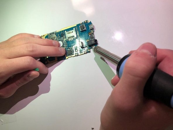 Samsung Galaxy Y Charging port and headphone jack Replacement: crwdns2935265:06crwdnd2935265:02crwdnd2935265:03crwdne2935265:0