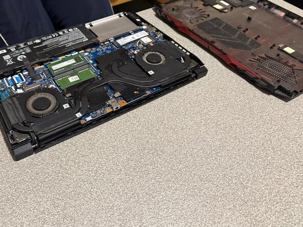 How to Clean an Acer Nitro 5 AN515-55-55M1 Fan: crwdns2935265:05crwdnd2935265:02crwdnd2935265:02crwdne2935265:0