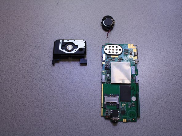 Snapfon ezOne Speaker Replacement: crwdns2935265:011crwdnd2935265:02crwdnd2935265:02crwdne2935265:0