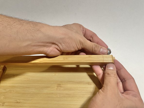 Ikea RESGODS Bed Tray Leg Replacement: 4 단계, 이미지 3개 중 2개