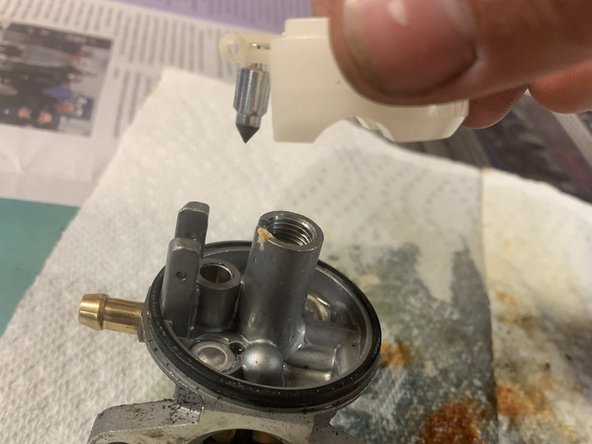 How to Rebuild a Briggs and Stratton Quantum Engine Carburetor: step 7, image 3 of 3