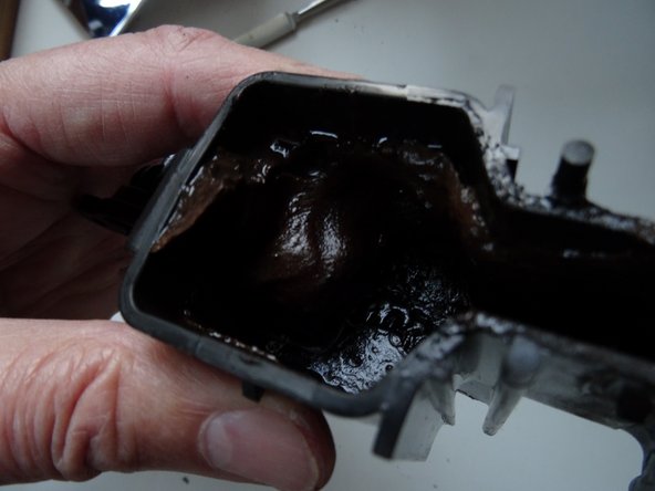 Saeco Minuto Kaffeeauslauf austauschen: crwdns2935265:015crwdnd2935265:02crwdnd2935265:03crwdne2935265:0