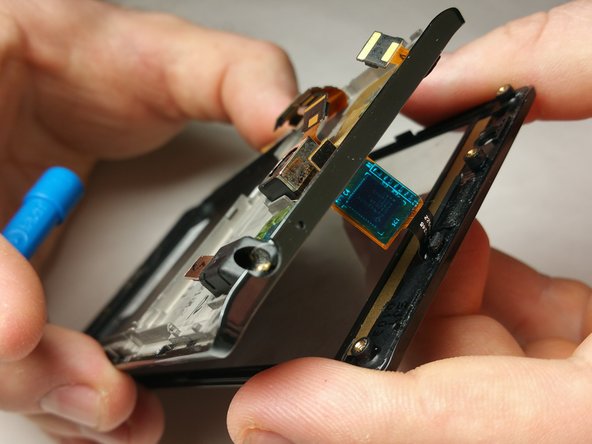 LG Optimus L9 P769 VGA Front Facing Camera Replacement: crwdns2935265:07crwdnd2935265:02crwdnd2935265:03crwdne2935265:0