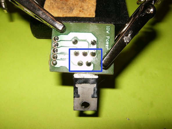 Repairing the audio amplifier: crwdns2935265:011crwdnd2935265:02crwdnd2935265:03crwdne2935265:0