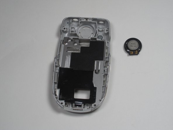 Motorola V557 External Speaker Replacement: crwdns2935265:010crwdnd2935265:03crwdnd2935265:03crwdne2935265:0
