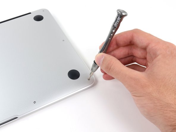MacBook Air 11" Mid 2013 Teardown: step 3, image 2 of 3