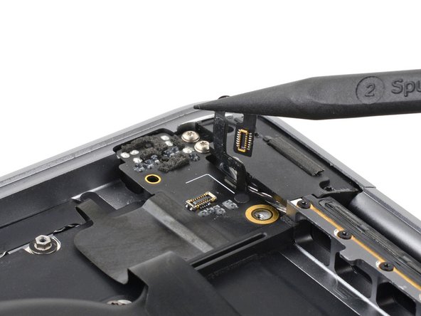 MacBook Pro 13" 2022 (M2) Headphone Jack Replacement, Disconnect the headphone jack board: Schritt 35, Bild 3 von 3