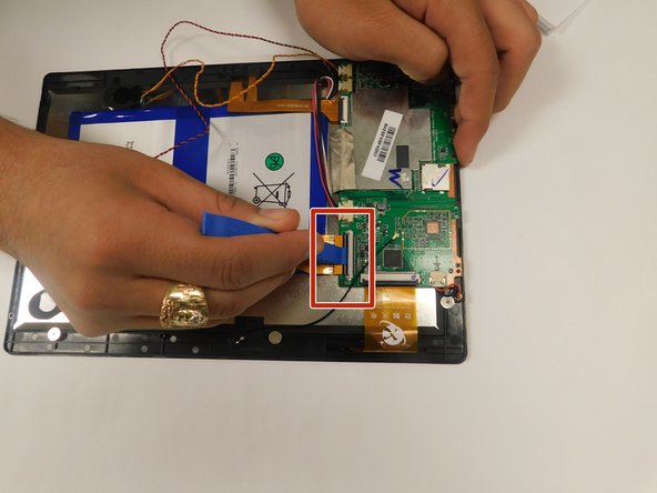 Digiland 10.1'' DL1016 Battery Replacement, Digiland 10.1'' DL1016 Disconnect LCD Connectors: crwdns2935265:03crwdnd2935265:03crwdnd2935265:03crwdne2935265:0