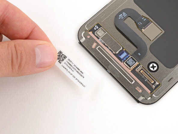 Google Pixel 10 Pro XL Screen Replacement, Remove screen liners: 28 단계, 이미지 3개 중 1개