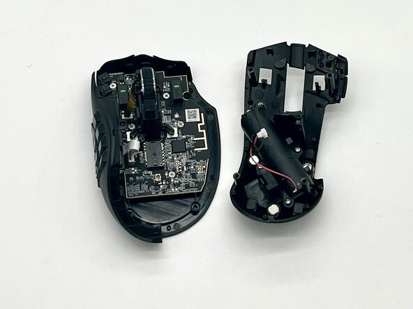 Razer Naga V2 HyperSpeed Battery Compartment Replacement: step 5, image 2 of 2