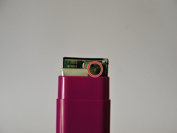 How to Assemble Sigrow Soil Pro Mini, Insert the battery: crwdns2935265:05crwdnd2935265:03crwdnd2935265:03crwdne2935265:0