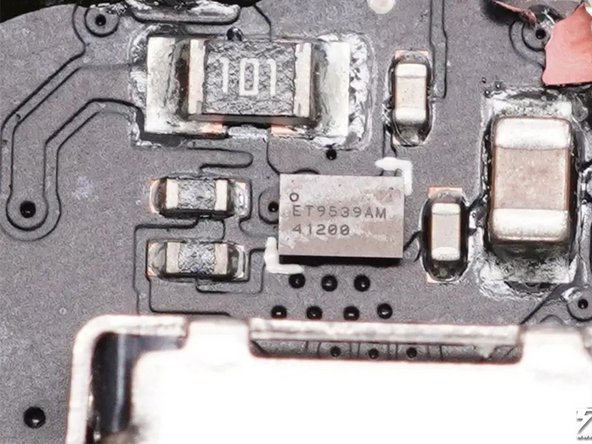 SAMSUNG 10000mAh 25W PD charger Power bank Teardown, Components details 6: 步骤 9 中的图像 3，3