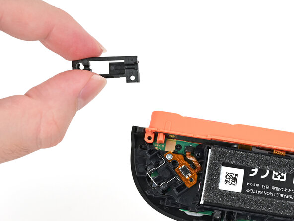 Joy-Con 2 (Right) Joystick Replacement, Remove the bracket: crwdns2935265:016crwdnd2935265:02crwdnd2935265:02crwdne2935265:0