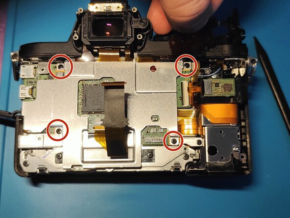 Sony A7 II Top Flex Cable replacement, Removing another metal bracket: crwdns2935265:018crwdnd2935265:01crwdnd2935265:03crwdne2935265:0
