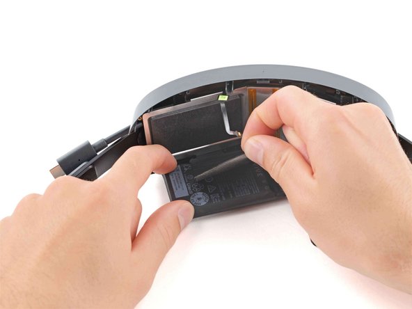 HTC Vive XR Elite Headstraps Replacement, Remove the left battery cell: crwdns2935265:028crwdnd2935265:02crwdnd2935265:03crwdne2935265:0