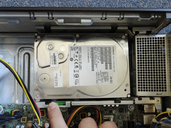 HP Compaq 8200 Elite Teardown, Remove the 3.5" Drive: stap 0, afbeelding 2 van 3