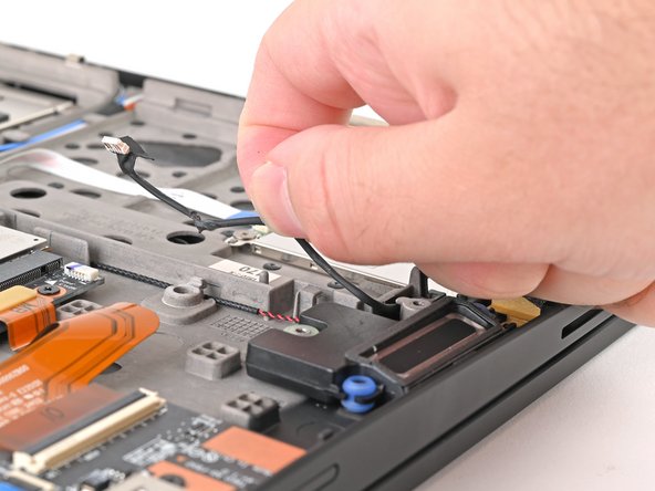 Lenovo ThinkPad T16 Gen 3 Speakers Replacement: stap 0, afbeelding 2 van 3