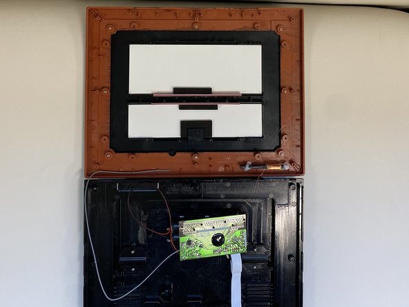 How to Replace a BHG Digital Clock Screen: шаг 3, изображение 3 из 3