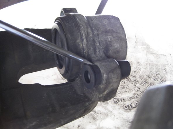 2005-2007 Ford Focus Front Brake Pad Replacement: crwdns2935265:019crwdnd2935265:02crwdnd2935265:02crwdne2935265:0