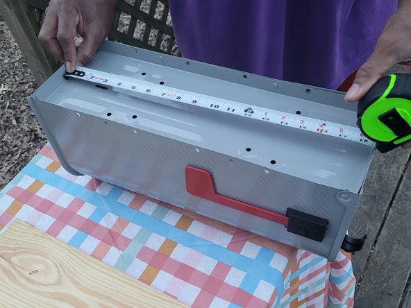 How to Reattach the Head of a Mailbox to the Base: step 3, image 3 of 3