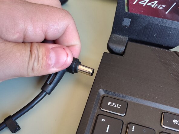 Asus TUF Gaming A15 FA506QM Back Cover Replacement, Prepare the device: crwdns2935265:01crwdnd2935265:02crwdnd2935265:03crwdne2935265:0