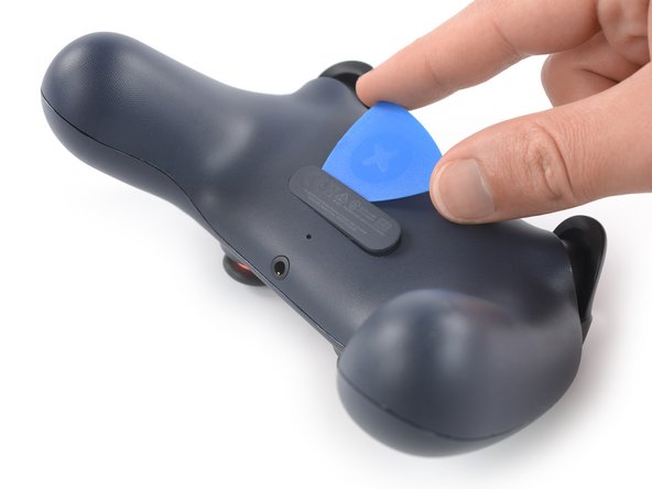 Google Stadia Controller Battery Replacement, Remove the screw cover: step 3, image 2 of 3