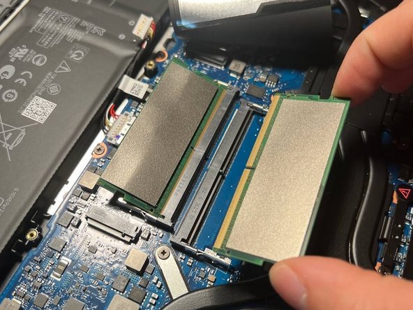 ASUS TUF Gaming A15 (2023) FA507XI RAM Replacement, Removing old RAM: crwdns2935265:06crwdnd2935265:03crwdnd2935265:03crwdne2935265:0