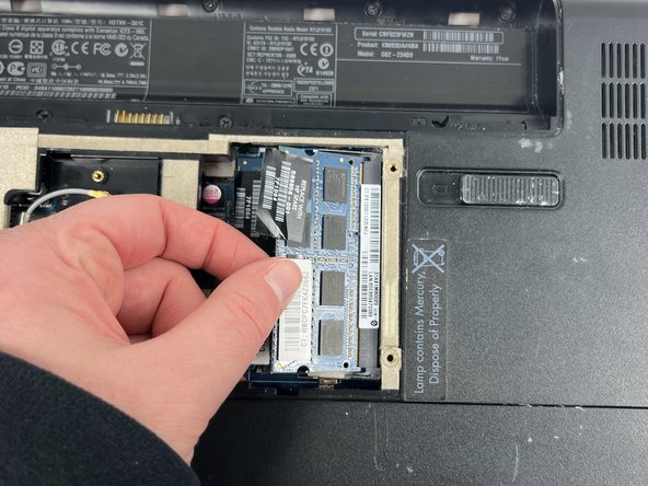 HP G62-234DX Fan Replacement, Keyboard: crwdns2935265:06crwdnd2935265:02crwdnd2935265:03crwdne2935265:0