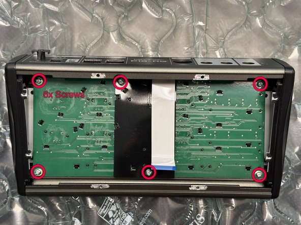 Behringer Powerplay P16-HQ Disassembly, Removing the Buttons & Controls Board: crwdns2935265:04crwdnd2935265:02crwdnd2935265:03crwdne2935265:0