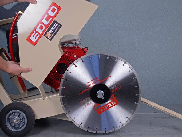 EDCO PRO KL-18 Concrete Saw Belts Replacement: crwdns2935265:016crwdnd2935265:02crwdnd2935265:02crwdne2935265:0