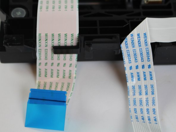 Samsung BD-F5700 Disc Reader Replacement: crwdns2935265:07crwdnd2935265:03crwdnd2935265:03crwdne2935265:0