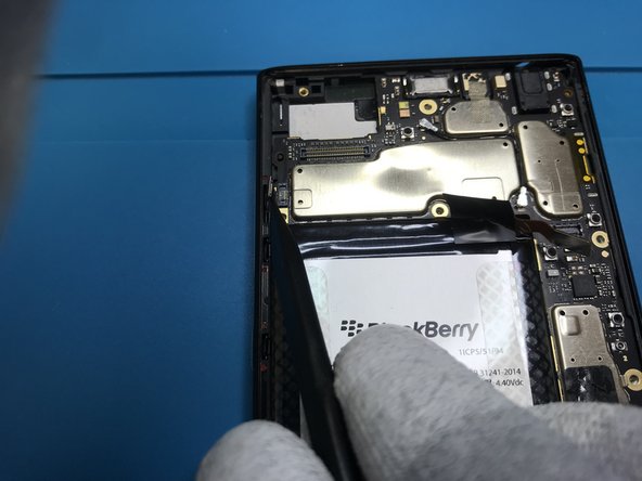 BlackBerry Key2 Disassembly, Removing the flex cables: crwdns2935265:06crwdnd2935265:02crwdnd2935265:03crwdne2935265:0