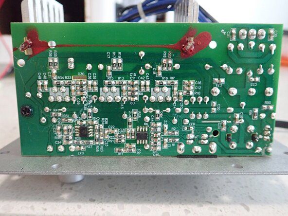 Disassembling Headrush 8044069 Multimedia Bluetooth Subwoofer/Amp assembly, Amp Circuit Board-bottom.: crwdns2935265:00crwdnd2935265:01crwdnd2935265:01crwdne2935265:0