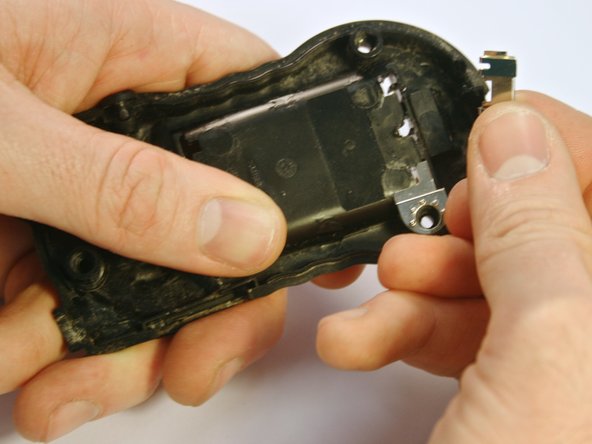 Motorola Talkabout FV700R Battery Terminals Replacement: crwdns2935265:010crwdnd2935265:03crwdnd2935265:03crwdne2935265:0