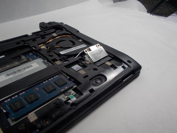 Acer Aspire V5-131-2629 Wireless Adapter Replacement: crwdns2935265:08crwdnd2935265:02crwdnd2935265:02crwdne2935265:0