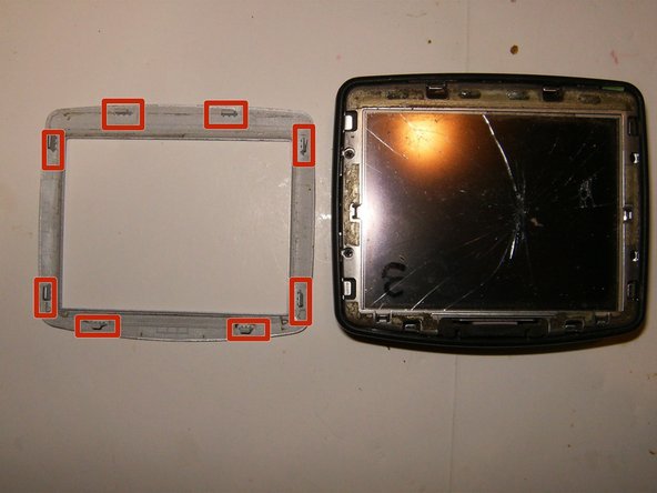 TomTom One 310 LCD and Touchscreen Replacement: crwdns2935265:03crwdnd2935265:02crwdnd2935265:03crwdne2935265:0