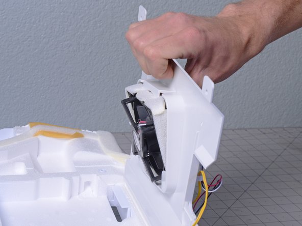 Samsung Refrigerator Evaporator Fan (Refrigerator Compartment) Replacement: crwdns2935265:013crwdnd2935265:02crwdnd2935265:02crwdne2935265:0