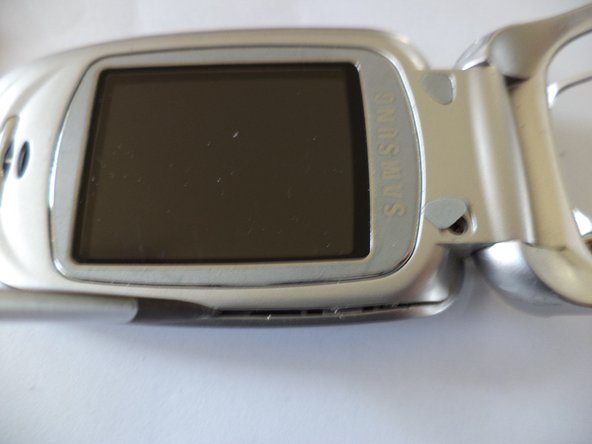 Samsung SGH-X450 Teardown: crwdns2935265:06crwdnd2935265:02crwdnd2935265:02crwdne2935265:0