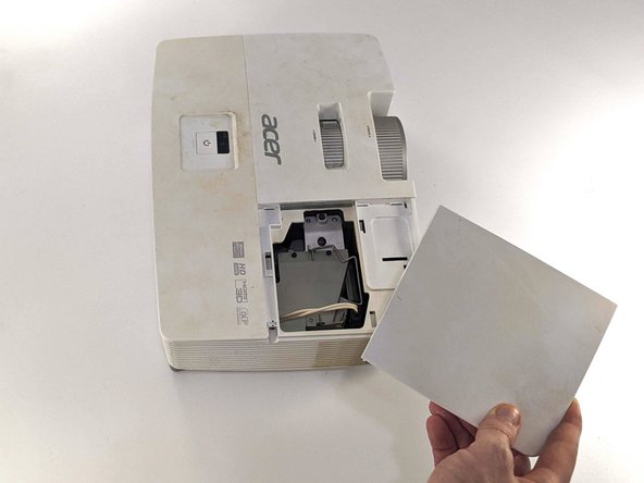 Acer H5380BD Lamp Replacement: crwdns2935265:03crwdnd2935265:02crwdnd2935265:02crwdne2935265:0