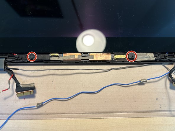 Lenovo ThinkPad X1 Yoga Display Assembly Teardown, Screen cover: crwdns2935265:03crwdnd2935265:03crwdnd2935265:03crwdne2935265:0