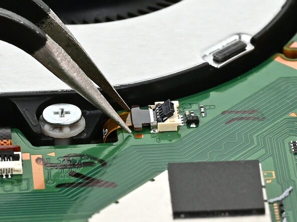 Nintendo Switch 2 Board Replacement, Connect the fan: crwdns2935265:077crwdnd2935265:02crwdnd2935265:03crwdne2935265:0