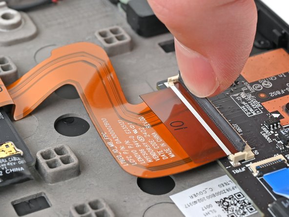 Lenovo ThinkPad T16 Gen 3 I/O Board Replacement, Disconnect the interconnect cable: stap 0, afbeelding 2 van 3