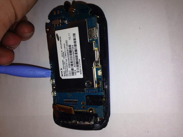 Samsung SPH-M360 Keyboard Replacement, Remove the logic board: crwdns2935265:06crwdnd2935265:02crwdnd2935265:03crwdne2935265:0