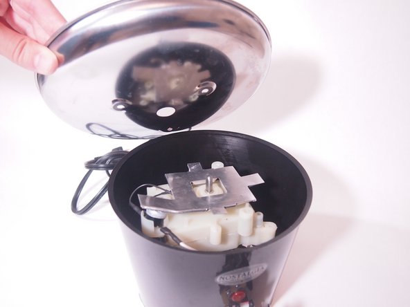 Nostalgia Chocolate Fondue Fountain CFF965 Base Bowl Replacement: crwdns2935265:07crwdnd2935265:03crwdnd2935265:03crwdne2935265:0