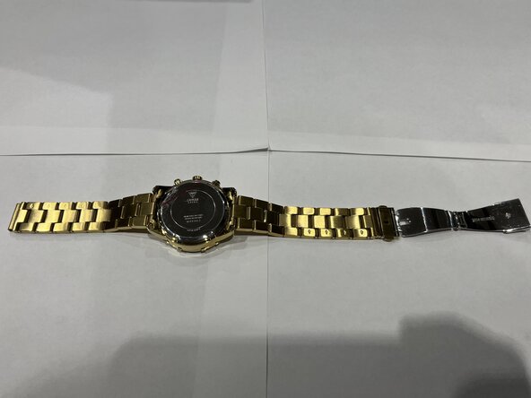 How to Replace a Guess W0016L2 Watch Battery: crwdns2935265:02crwdnd2935265:03crwdnd2935265:03crwdne2935265:0