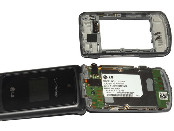 LG VX5500 Audio Port Replacement: crwdns2935265:03crwdnd2935265:03crwdnd2935265:03crwdne2935265:0