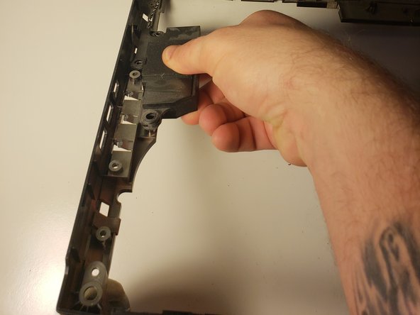 MSI GT62VR 6RD Dominator Speaker Replacement: crwdns2935265:08crwdnd2935265:02crwdnd2935265:02crwdne2935265:0