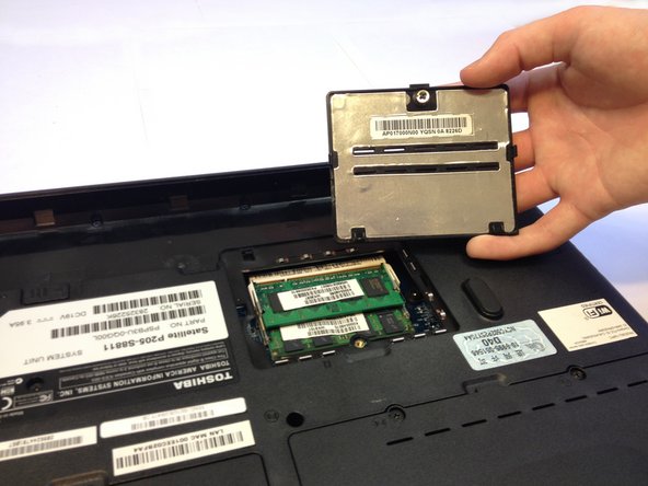 Toshiba Satellite P205-S8811 RAM Replacement: crwdns2935265:05crwdnd2935265:02crwdnd2935265:02crwdne2935265:0