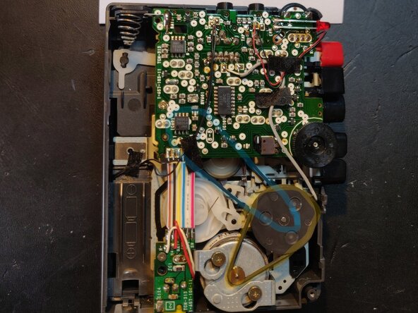 Sony TCM-353V Belts Replacement, Replace belts: crwdns2935265:03crwdnd2935265:01crwdnd2935265:01crwdne2935265:0